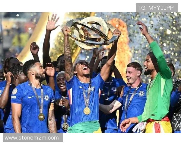 切尔西主场大胜巴黎圣日耳曼神扑时刻引发争议判罚热议