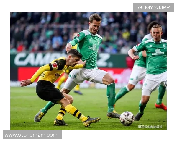 德甲惊天冷门那不勒斯狂胜多特蒙德五球引发全场震撼