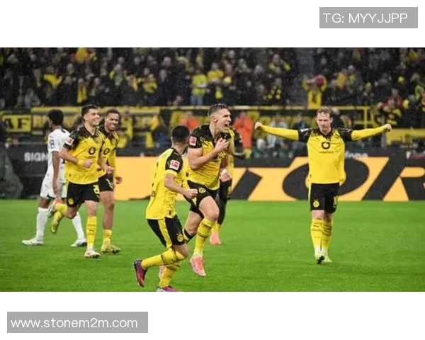 德甲热战：多特蒙德强势3-0击败阿森纳全场数据解析与精彩瞬间回顾