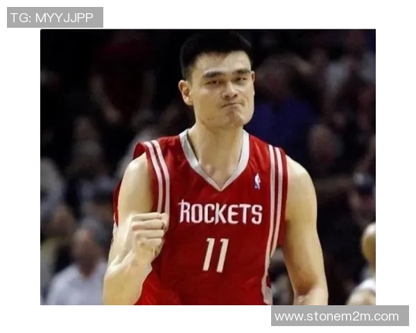 姚明转行当大夫的传奇故事与篮球生涯的精彩对比