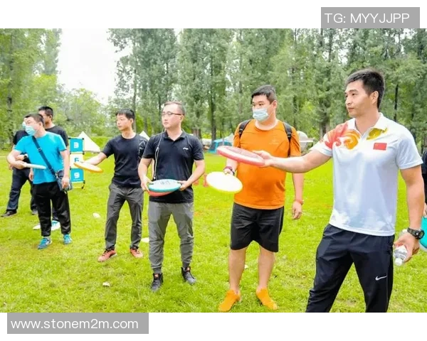 飞盘热潮席卷西安飞盘队灵活性变革引发热议与关注