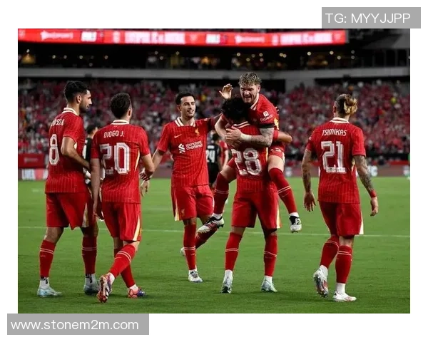 意甲激战：利物浦与巴黎圣日耳曼战成平局战术分析引发全场热议