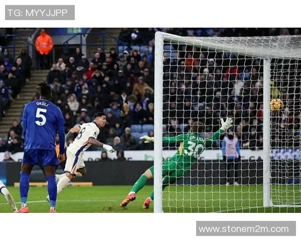 曼城与多特蒙德友谊赛战平绝杀瞬间引发转会传闻热潮 曼城与多特蒙德友谊赛战平绝杀瞬间引发转会传闻热潮