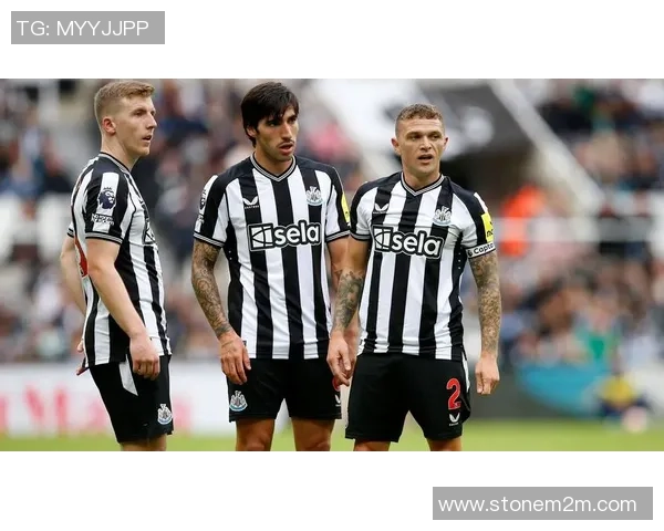 英超焦点战曼联与曼城握手言和神奇扑救成比赛亮点