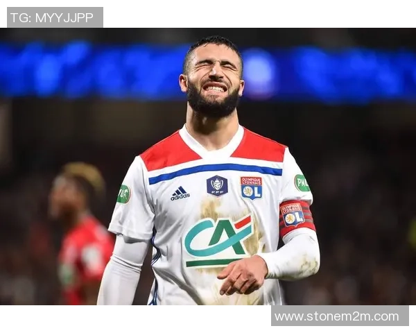 西甲激战利物浦与里昂握手言和争议判罚引发全场热议