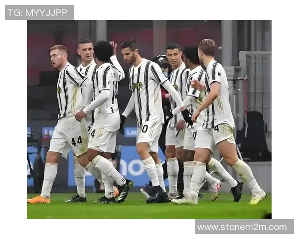 欧联杯精彩对决曼联逆转那不勒斯全场沸腾瞬间回顾与分析