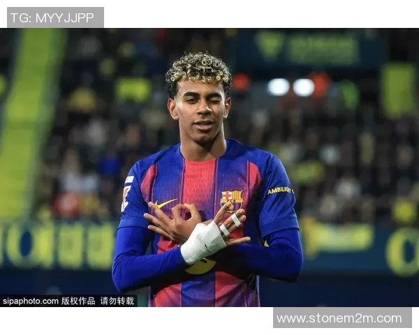 国王杯决赛曼城大胜巴萨点球大战引发全场狂欢 国王杯决赛曼城大胜巴萨点球大战引发全场狂欢