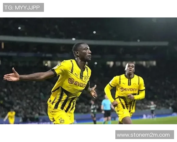 欧冠激战:莱比锡与多特蒙德战成平局红牌事件引发全场热议 欧冠激战:莱比锡与多特蒙德战成平局红牌事件引发全场热议