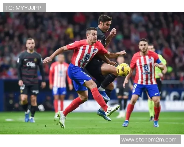 意甲焦点战尤文图斯大胜马竞转会传闻引发热议全场沸腾