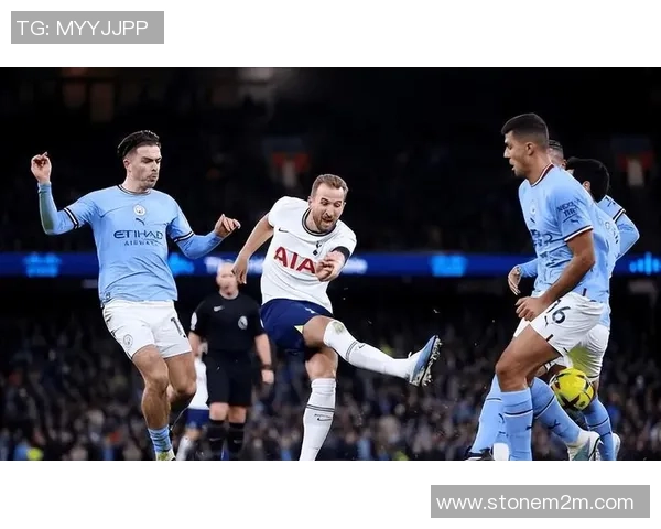 意甲赛场热刺狂胜曼城五球大捷帽子戏法点燃全场激情